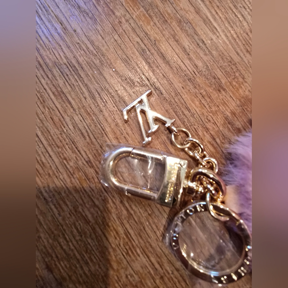 Vivienne Plush Bag Charm/Keychain FULL INCLUSION - Picture 5 of 6